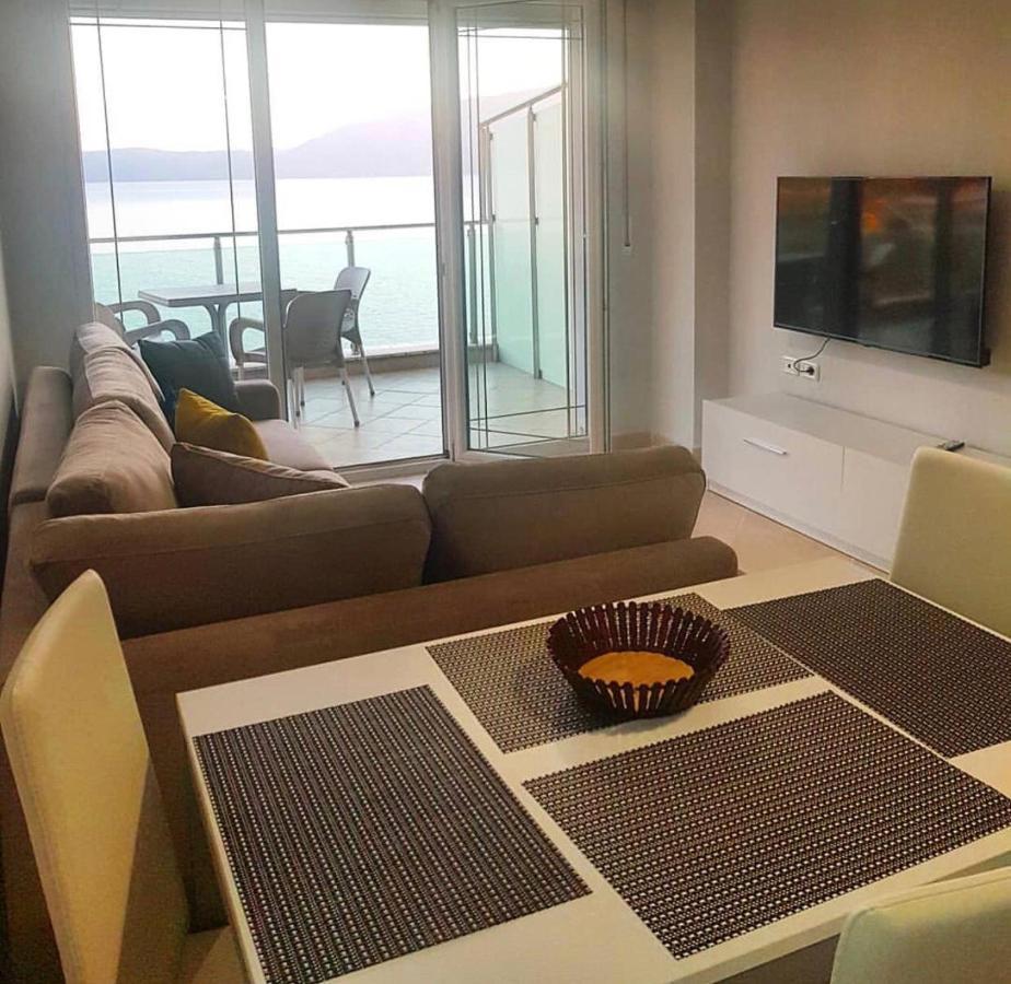 Nuna 's Apartment