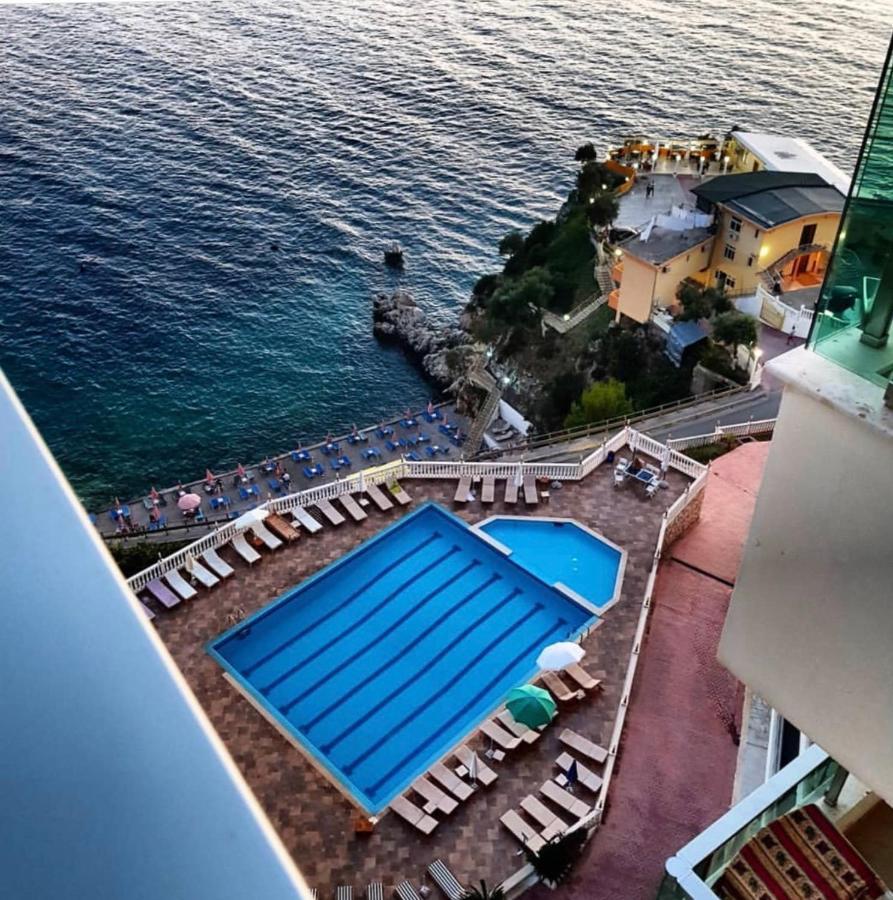Nuna 's Apartment Vlore